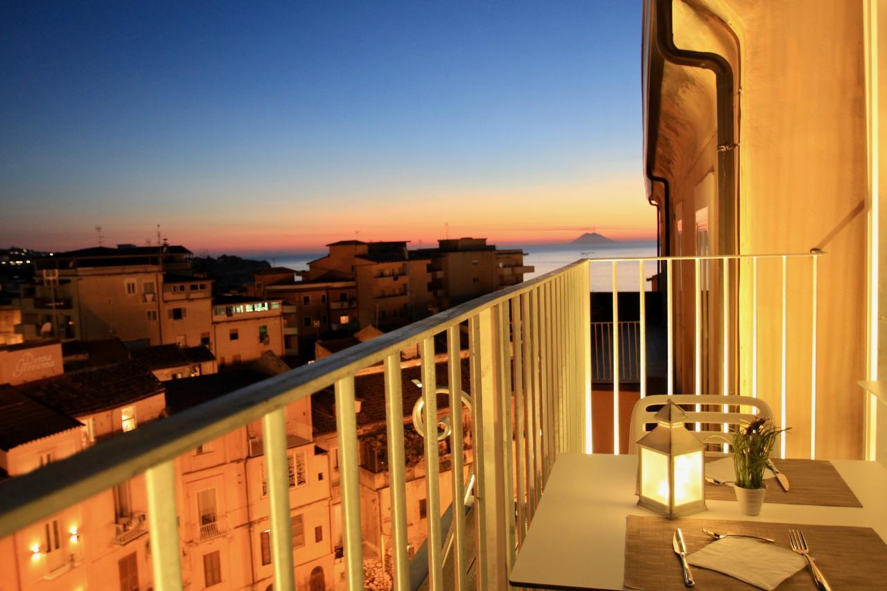Townhouse Tropea Panzió Kültér fotó