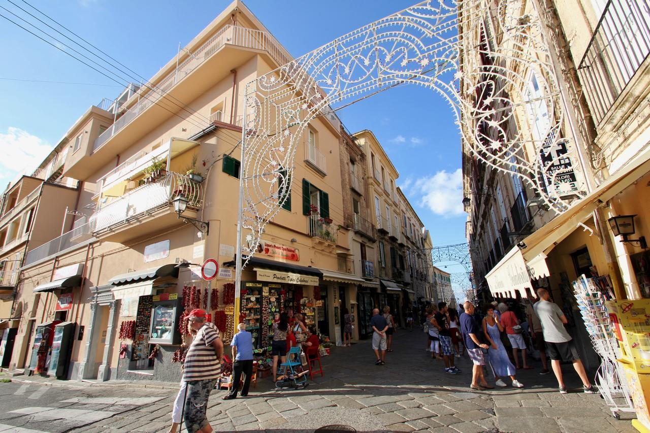 Townhouse Tropea Panzió Kültér fotó